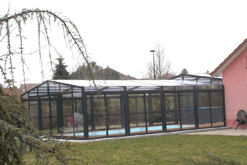 Abri piscine haut fixe en polycarbonate et verre - Parois anti-UV et anti-jaunissement - Hauteur passage central 2,60 m_0