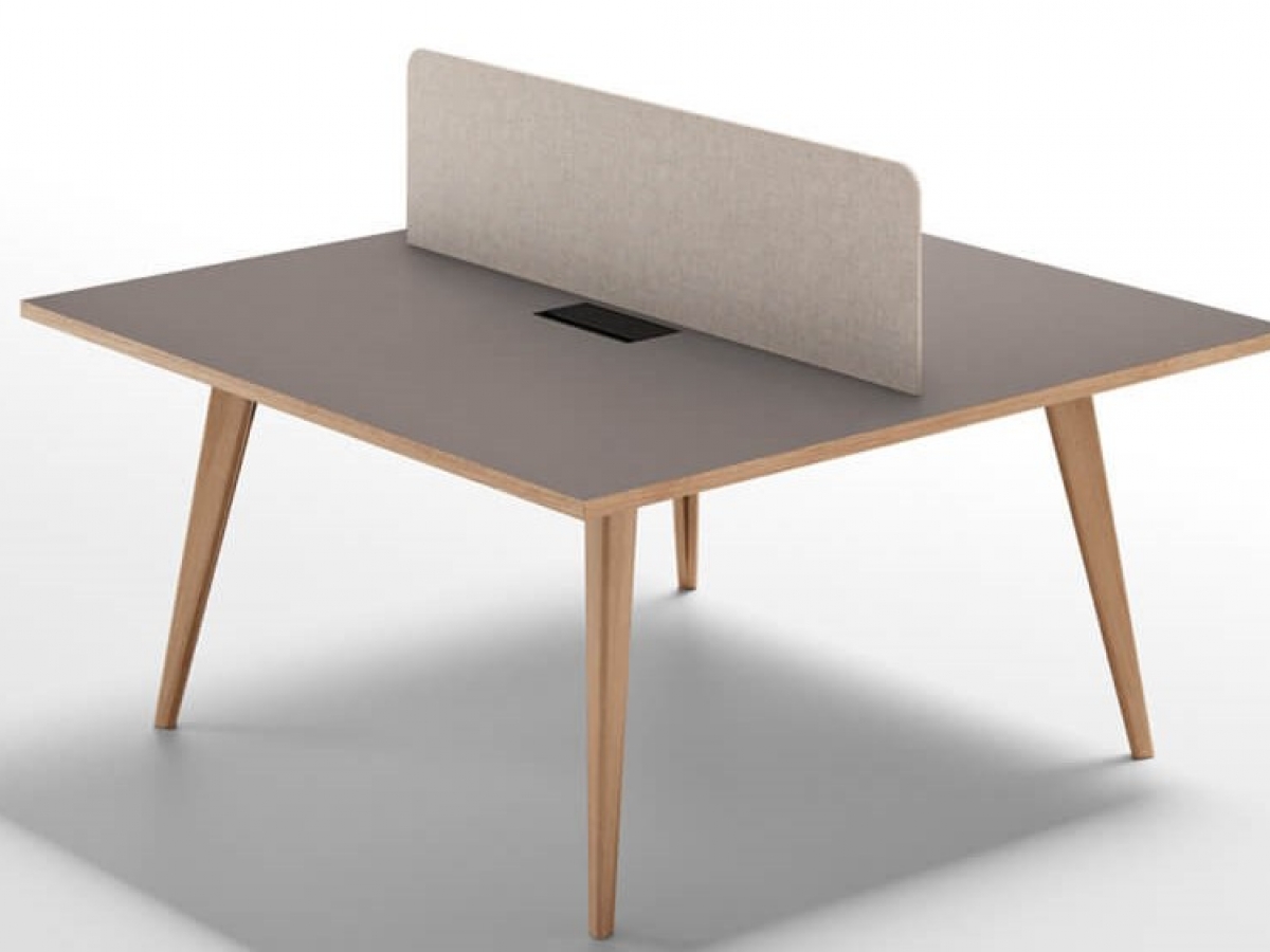 Bureau bench design et innovant pour espaces ouverts - PIGRECO avec finitions personnalisables et modularité_1