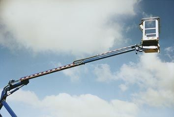 Nacelle tractable 150NW - Thomas - hauteur de travail 15 m - capacité de levage 250 kg - bras télescopique et portée latérale de 7,5 m_1