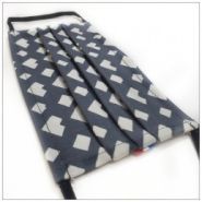 Masque en tissu 3 plis gris motif - VDM - 100% coton - lavable et réutilisable - fabriqué en France_1
