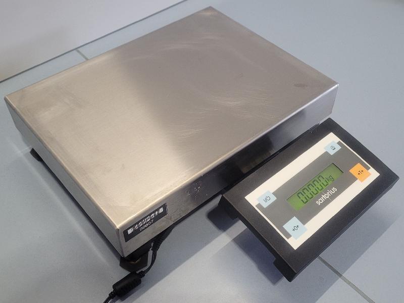 Balance de précision SARTORIUS EA6DCE-I  6000g / 0,2g_1