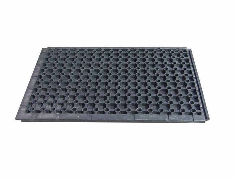Plaques de protection des sols - idéales pour manifestations et chantiers  - disponible en vente et en location - Remopla (102)_1