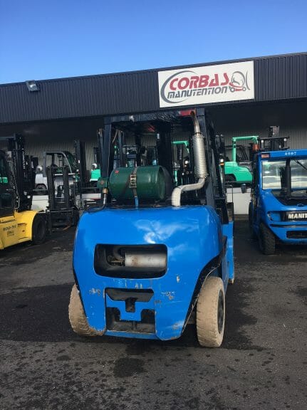 Chariot élévateur frontal gaz TCM FG40T9 d'occasion - Triplex, 5000 mm de levage, 4000 kg, 2007_1