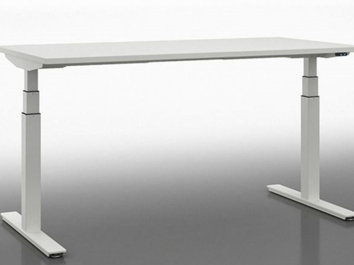 Bureau assis-debout intelligent WINGLET - réglable électriquement ou avec bouton push_1