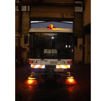 Balayeuse aspiratrice 4m3 - Mathieu Ravo - Année 2003 avec gaine aspirante pour feuilles_1