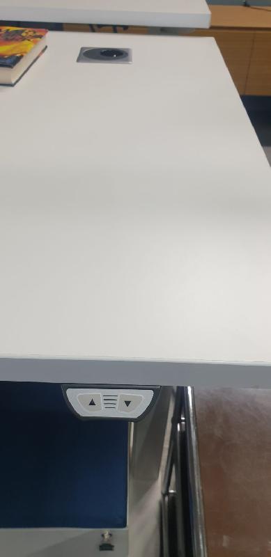 Bureau assis debout électrique d'occasion ACTIU Mobility - ajustable de 65 à 130 cm - 160x80 cm - blanc_1
