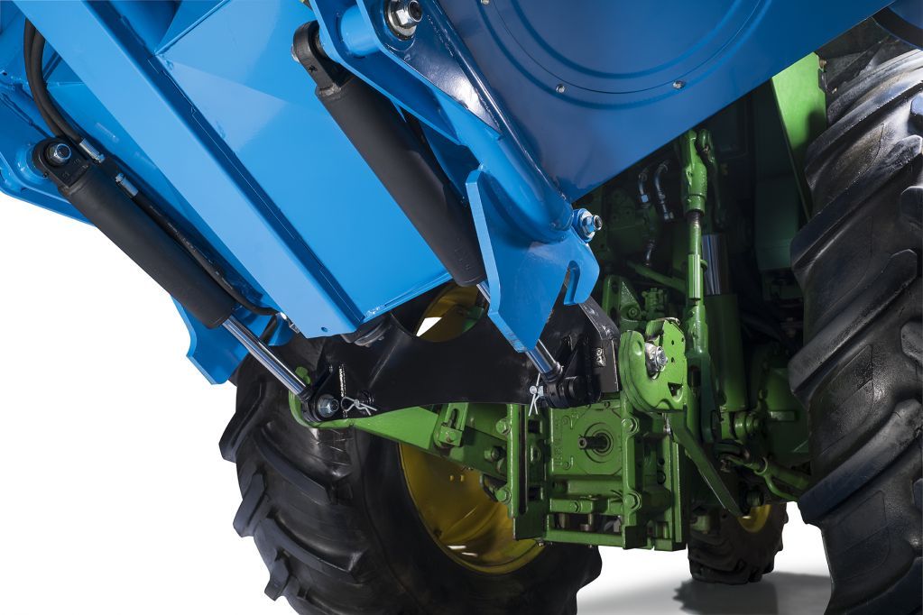 M6 - vibreur arboricole - topavi - couplée uniquement à l’arrière du tracteur_1