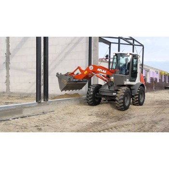 Chargeuse 800l à tourelle_1