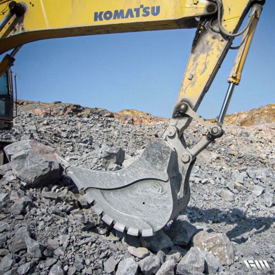 Godet carrière HDV - usage très sévère pour pelles jusqu'à 400 tonnes - CORAZZA BENNE_1