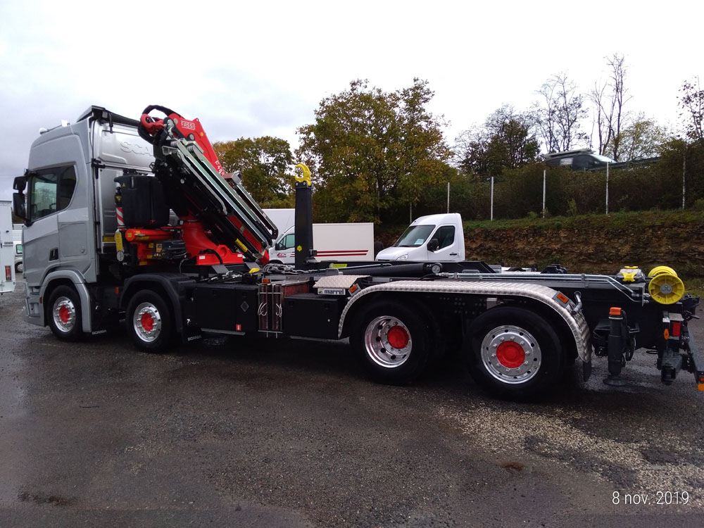 Grue de plus de 41 t/m pour porteur, tracteur, remorque - Fassi - rotation continue et radiocommande_1