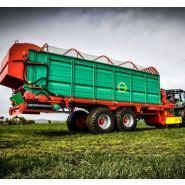 Autochargeuse Juscafresa avec capacité de 23 à 33 m3