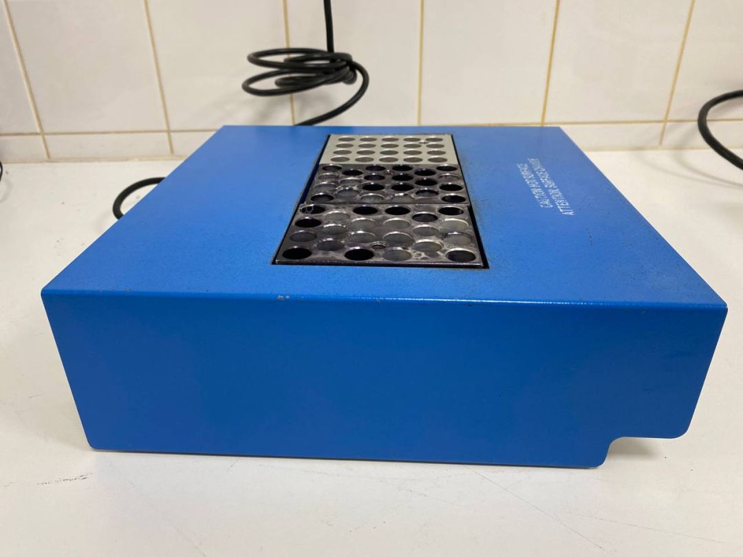 Bloc de chauffage d'échantillons d'occasion pour laboratoire - Bioblock Scientific 2002-1BIOBCE - Réf. P2212-2054_1