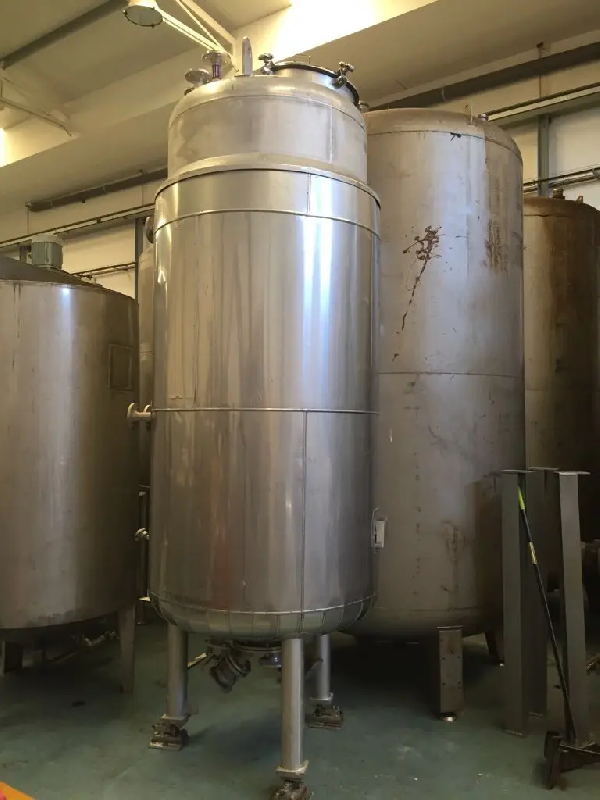 Cuve en acier inoxydable 2 500 litres d'occasion - référence : c3363_1