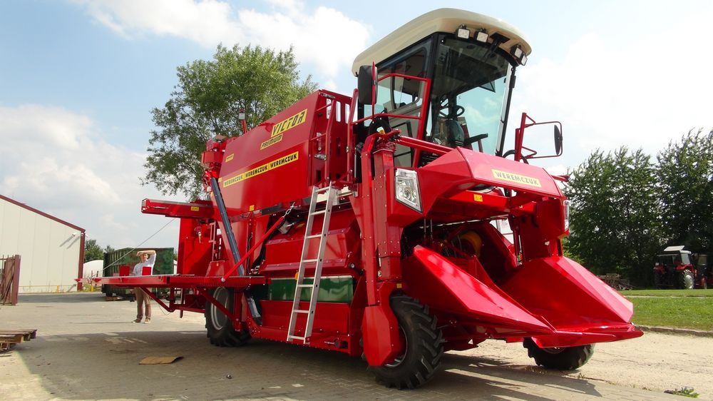 Récolteuse automotrice Victor Premium - Weremczuk - moteur Deutz 75 ch - productivité 0,3 à 0,6 ha/h_0