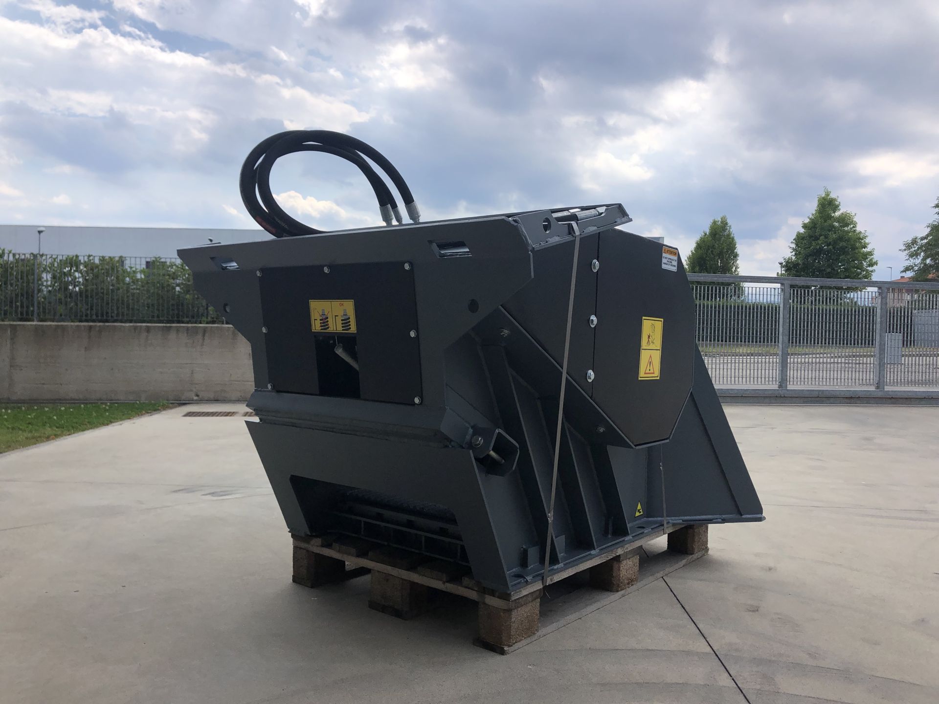 Godet concasseur CBF-L 120 - Pour petits travaux - Pour excavateurs 7-12T et minipelles 4-12T_1