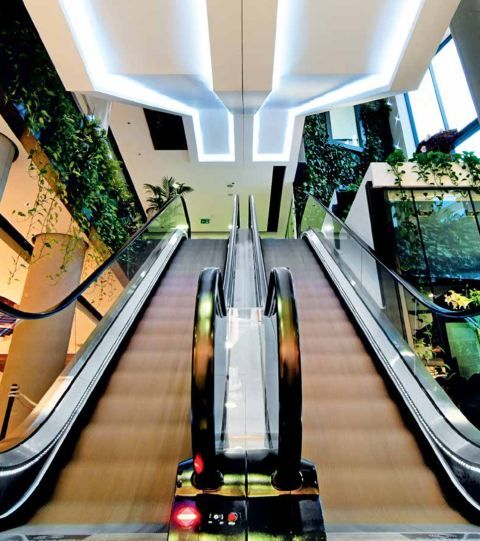 Escalier mécanique commercial avec faible consommation d'énergie