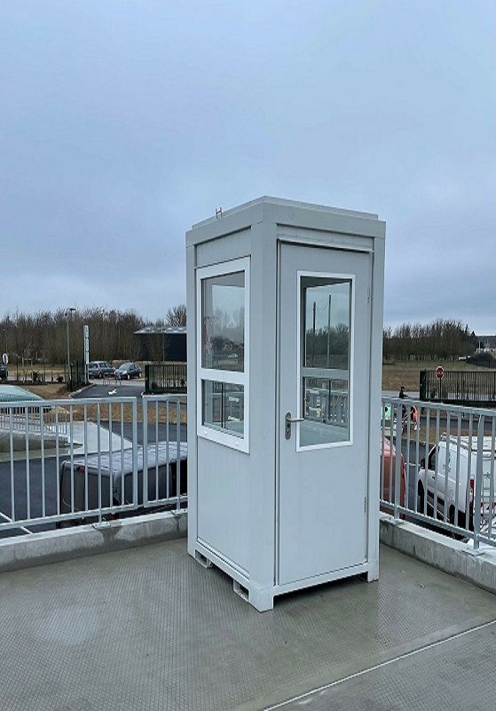 Guérite isolée pour agent d'accueil en déchèterie - structure monobloc en acier - dimensions 845 x 1200 mm_0