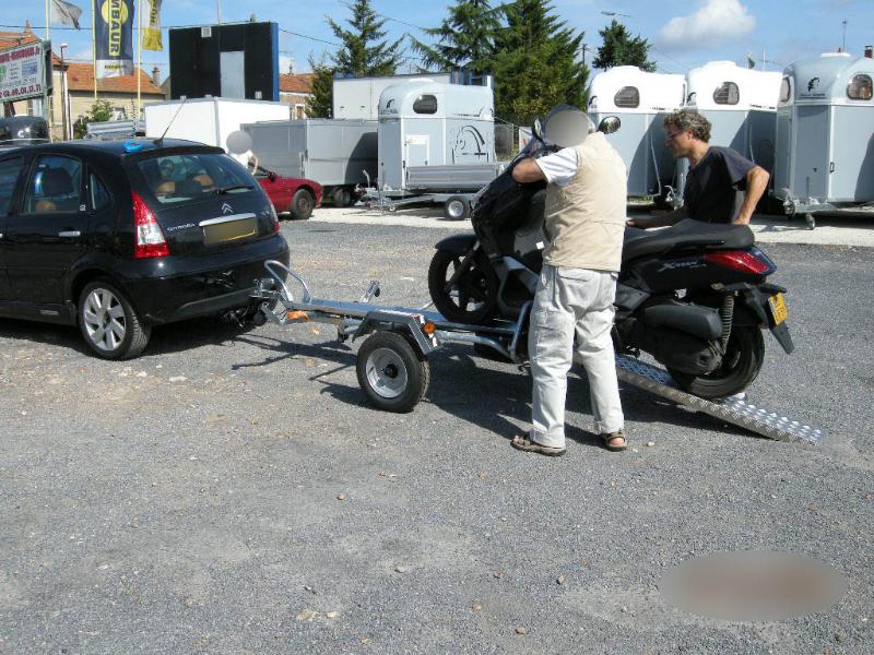 Remorque porte moto la plus compact sur 1 rail avec une rampe de chargement acier galva - erde pm 310 1r_1