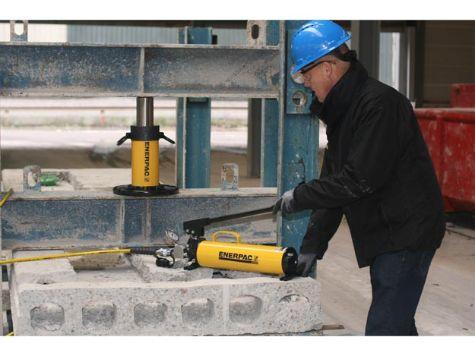 Cylindre hydraulique SCR506H avec pompe à main - 498 kN, 159 mm de course_1