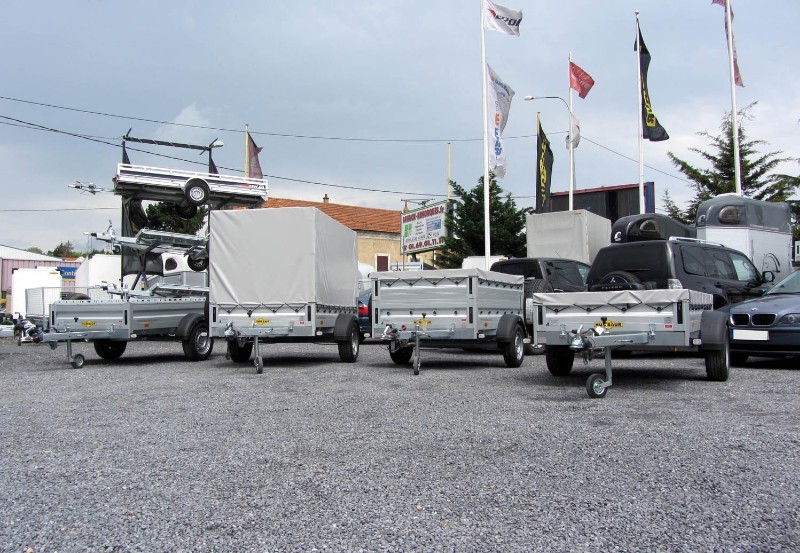 Remorque 1 essieu freiné - Hauteur de chargement 530 mm - Large gamme d'utilisation - Humbaur HA 132513 / 1385_1