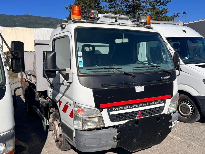 Mitsubishi Fuso Camion ampliroll 6,5T_1