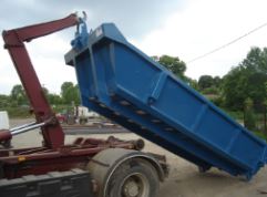 Benne emboitable avec soudure continue