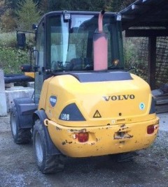 Chargeur/pneus gamme compacte volvo l20b_1