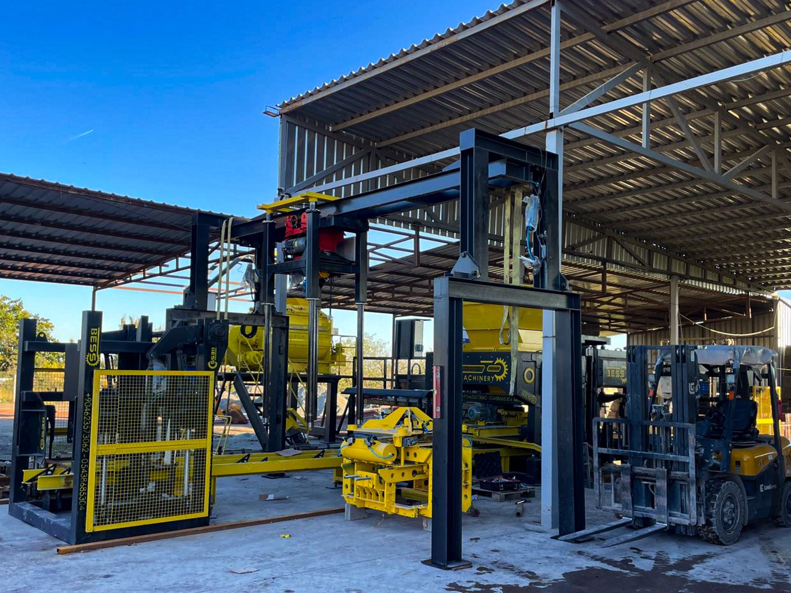 Machine à briquettes semi-automatique PRS-1200 - Production de 12 000 briquettes en 8 heures_1