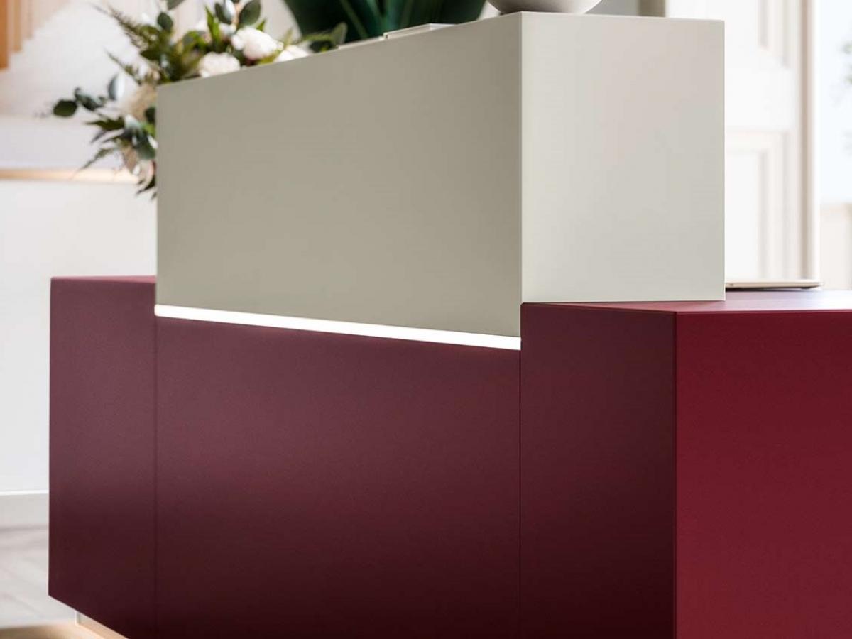 Banque d'accueil rétro-éclairée et design - Z1 - Modularité, options LED et finitions variées_1