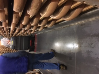 Autolaveuse autoportée avec 2 brosses latérales de 1060 mm et une autonomie de 3H -  EVO 650_1