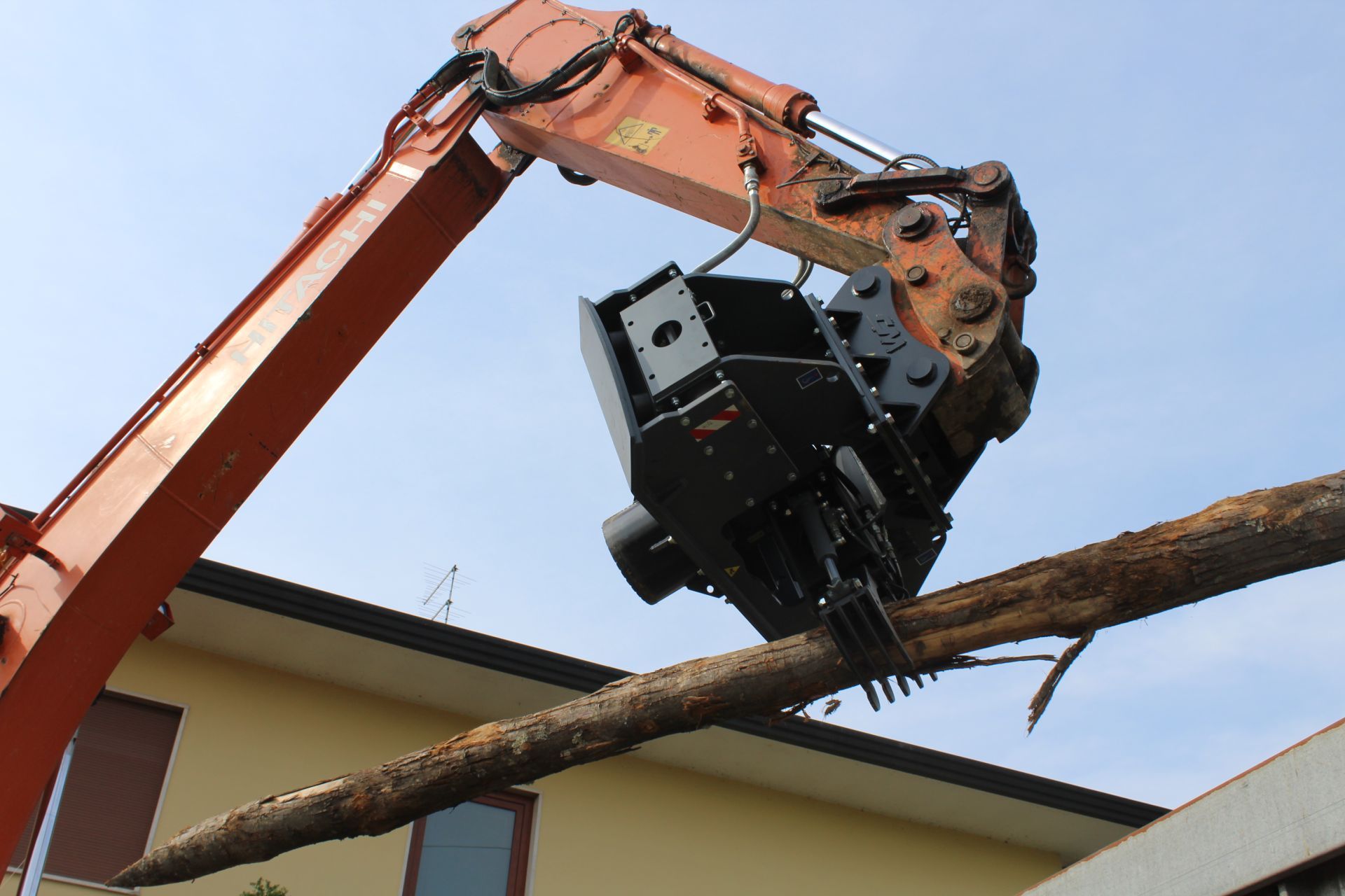 Plaque vibrante pour pelle de 15 à 22 tonnes - PV 75.120 - surface de compactage 740x1200 mm_1