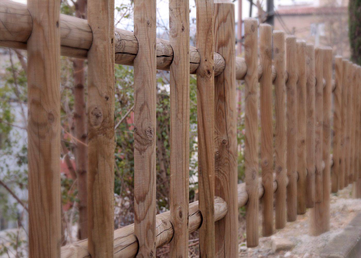 Barrière Rustica VRV440 - Barrière en bois de pin traité classe IV contre insectes et vrillettes_1