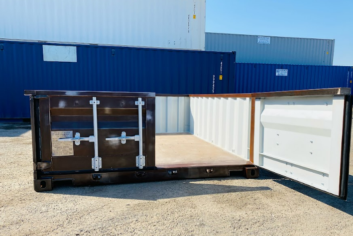 Container jacuzzi - habillage sur-mesure en conteneur Eurobox_1