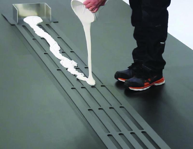 Bande de guidage résistante en résine