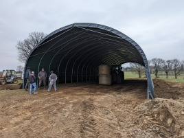 Tunnel très résistant en bâche enterrée pour le fourrage en balles rondes ou carrées - TYPE 9.50_1
