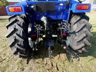 Tracteur lovol M354 équipé d’une direction assistée et refroidissement liquide