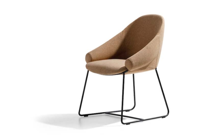 Chaise de réunion design, confortable pour un environnement de travail productif et accueillant_1