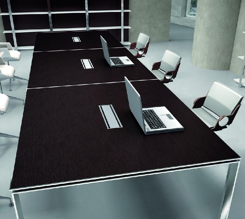 Grande table de réunion X7 avec pieds ouverts chromés - Officity - Chromé, Noyer canaletto, 480_1