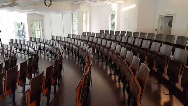 Fauteuil d'amphithéâtre et salle de conférence résistant, confortable, fonctionnel et esthétique pour ERP - LAVOISIER_2