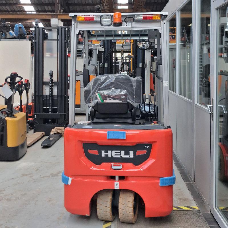 Chariot élévateur HELI lithium 1.6T triplex 4.8m - Neuf_1