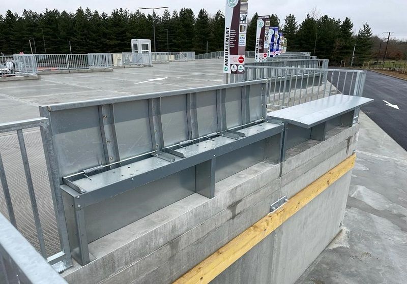 Dispositif de sécurité, barriere anti-chute pour tous quais de déchetterie_0