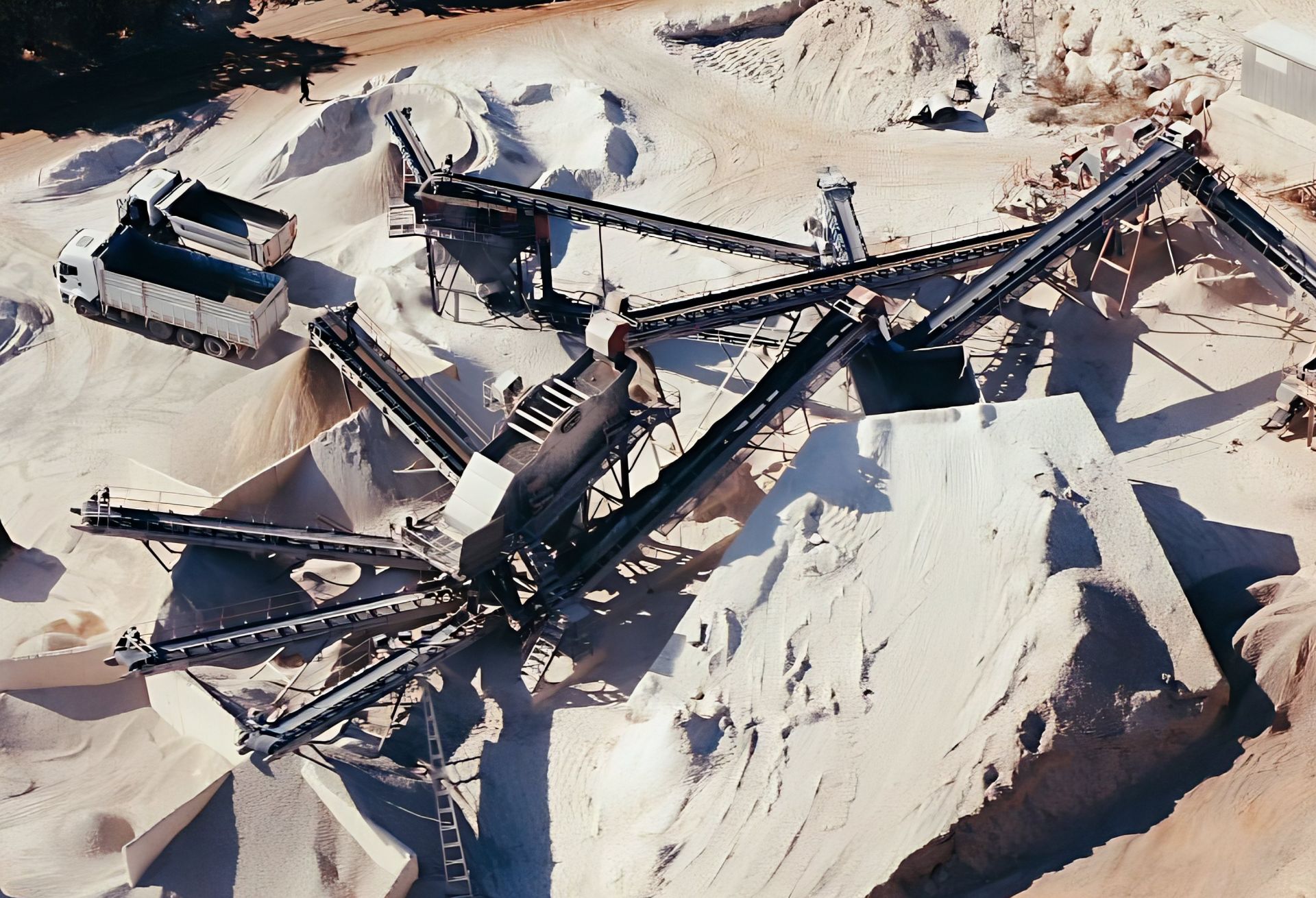 Méga Installations de Concassage et de Criblage - BEYAZLI GROUP - Qualité et Économie Réunies avec Garantie Prolongée_1