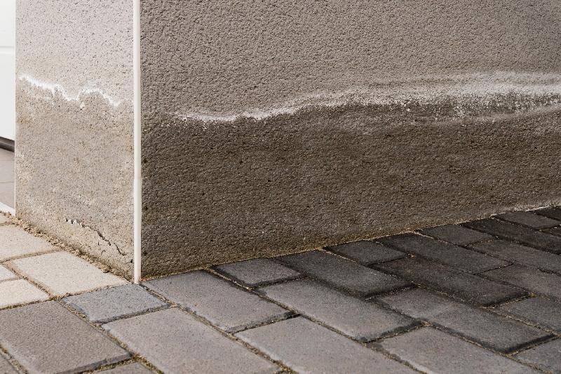 Traitement antisalpêtre et murs humides - RIPOLIN incolore 2.5L - Nettoie, fixe et prépare les supports humides_1