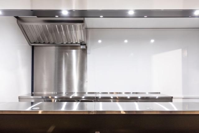 Remorque de vente équipée - 3,75 x 2,20 x 2,30m - 1500 kg_1