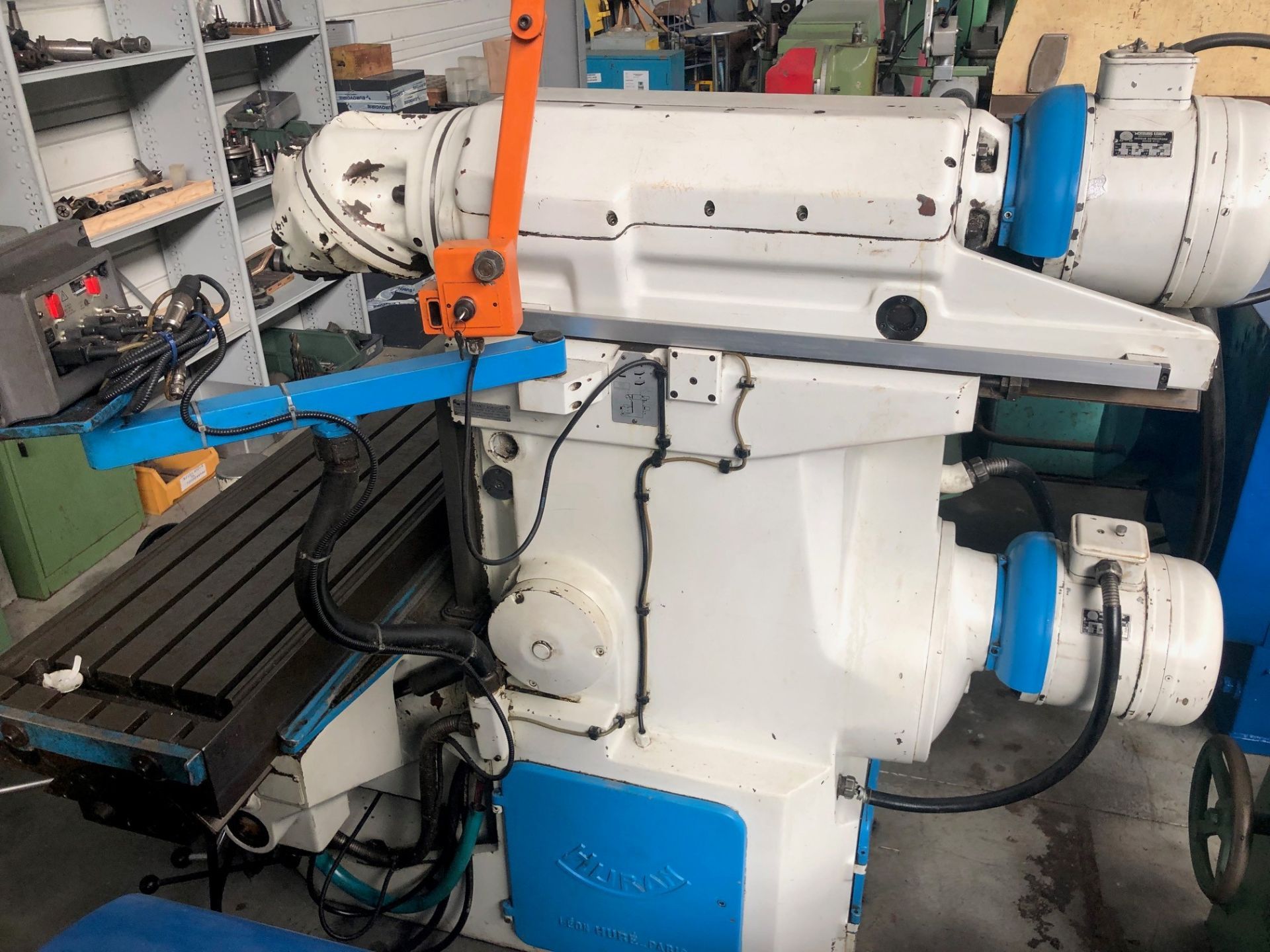 Fraiseuse industrielle HURON NU5 Occasion - Réf 3228 - Axe X 1300 mm, Axe Y 700 mm, Axe Z 500 mm, table 1635 x 460 mm_1