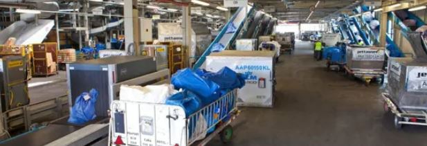 Scanner de marchandises en vrac à rayons X compact - HI-SCAN 100100V - Dimensions tunnel 100 x 100 cm pour haute sécurité_1