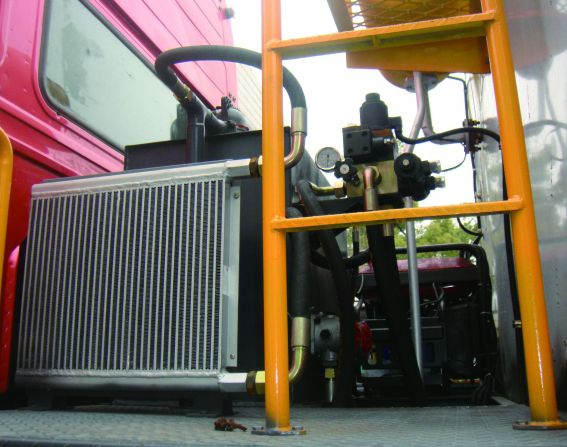 ZQZ5311TFC / ZQZ5250TFC / ZQZ5160TFC - Gravillonneurs synchrones IKOM - Poids total 16 000 à 31 000 kg - Haute efficacité de construction et étanchéité grande vitesse_1