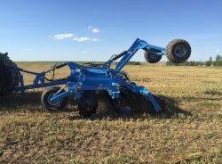 Déchaumeur à disques - zagroda - deux rangées de disques dentés ø 610 mm_1