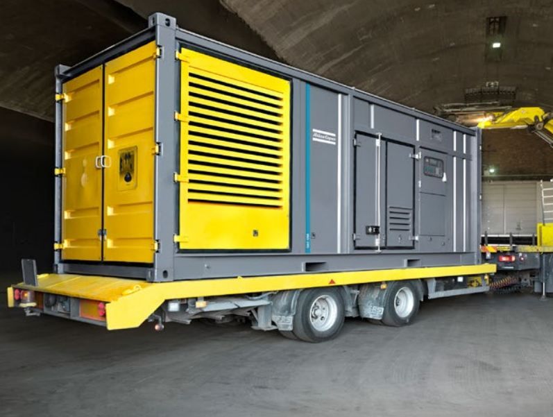 QAC 1100 TwinPower - Groupe électrogène en container Atlas Copco - 1079 kVA - Puissance fiable et faible bruit_1