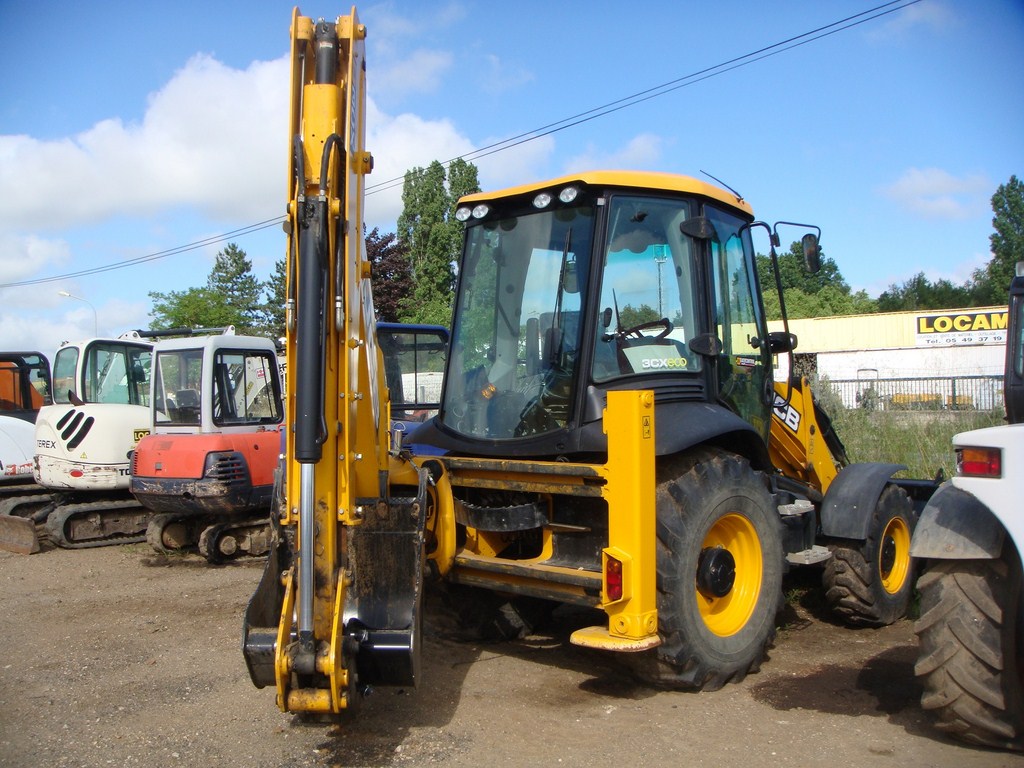 Tracto-pelle jcb 3cx_1